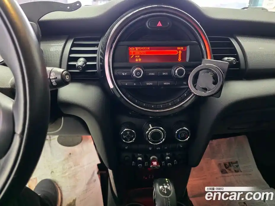 Mini Cooper 2014 1.5 гидро в Москве № 154268, фото 15