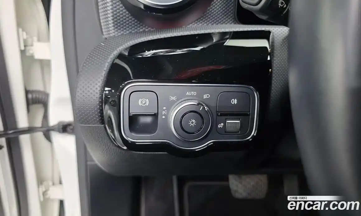Mercedes-Benz A-Class 2021 2.0 гидро в Москве № 160280, фото 13