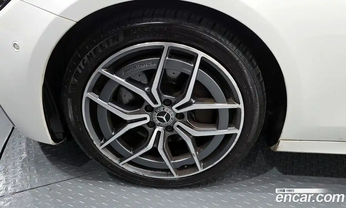 Mercedes-Benz E-Class 2022 1.9 гидро в Москве, фото 5