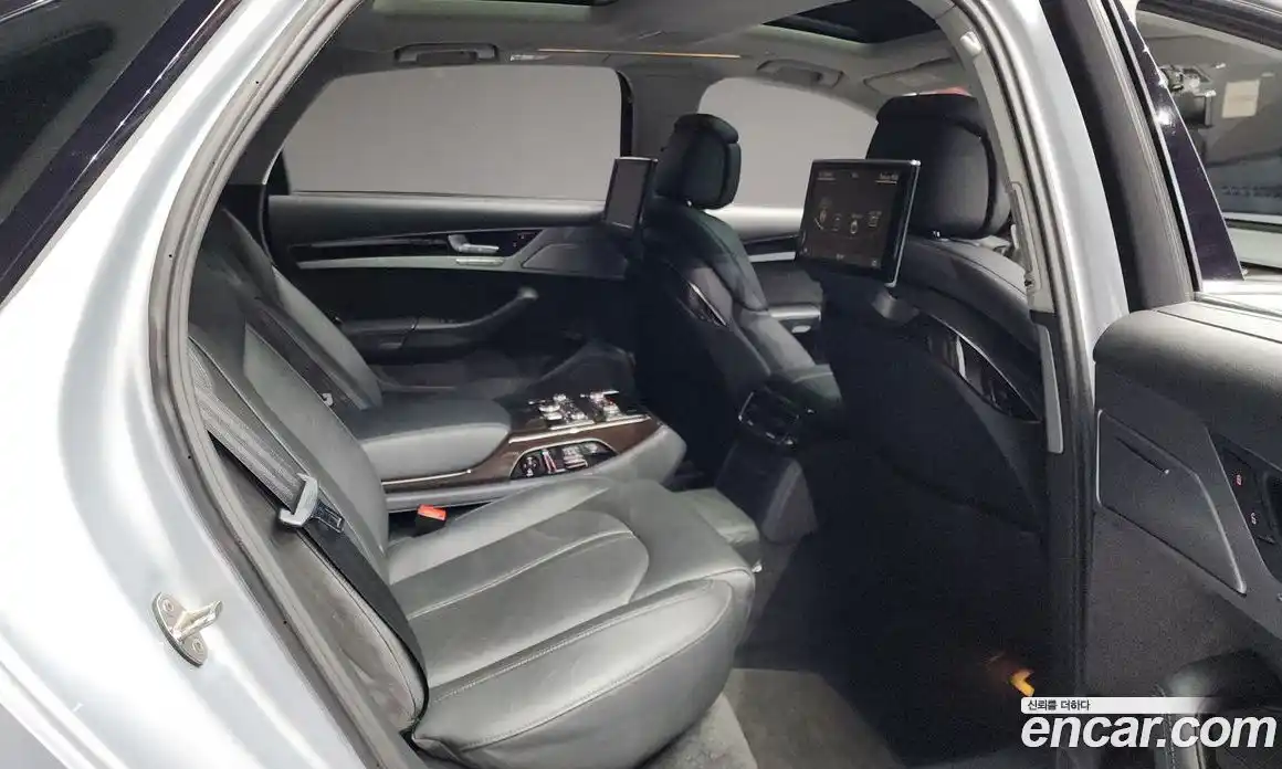 Audi A8 2015 4.0 гидро в Москве № 163872, фото 12