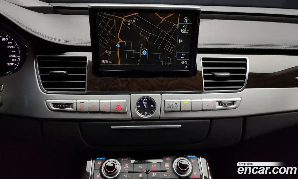 Audi A8 2015 4.0 гидро в Москве № 163872, фото 14