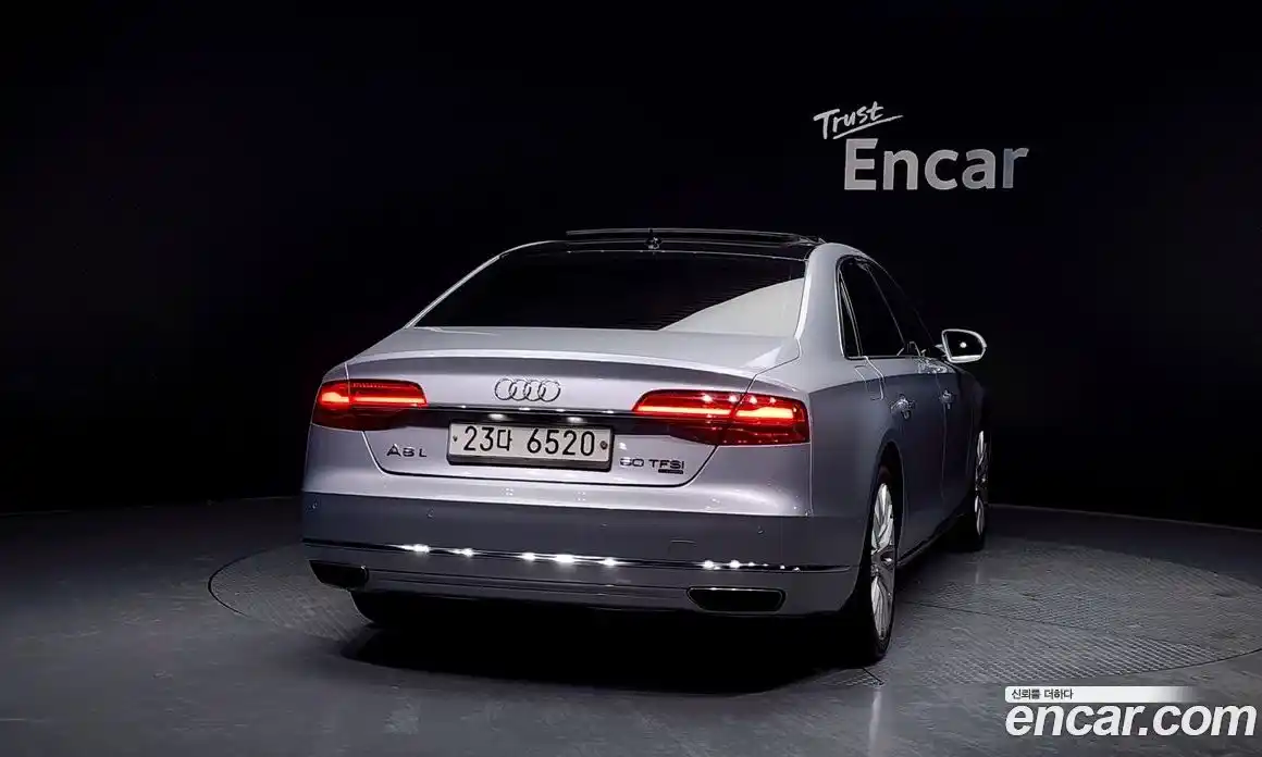 Audi A8 2015 4.0 гидро в Москве № 163872, фото 4