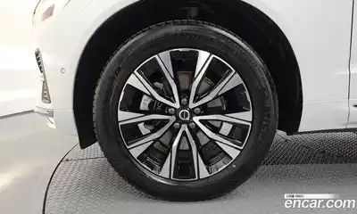 Volvo XC60 2023 2.0 гидро в Москве № 164302, миниатюра 5