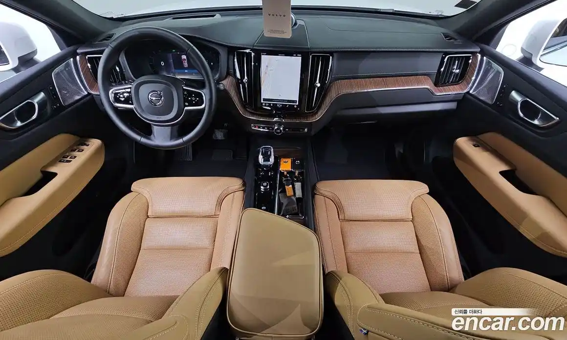 Volvo XC60 2023 2.0 гидро в Москве № 164302, фото 7