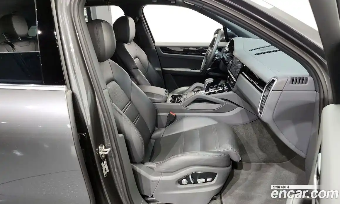 Porsche Cayenne 2019 3.0 гидро в Москве № 165175, фото 11