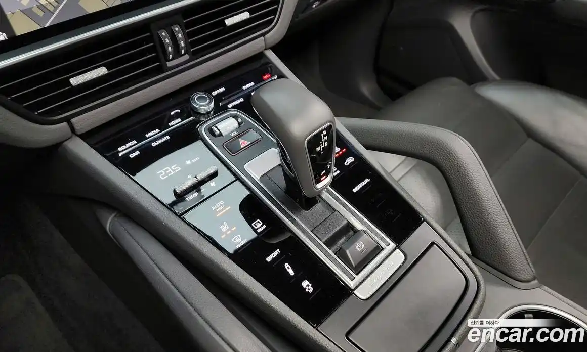 Porsche Cayenne 2019 3.0 гидро в Москве № 165175, фото 9