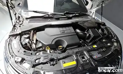 Land Rover Range-Rover Evoque 2023 2.0 гидро в Москве № 166053, миниатюра 6