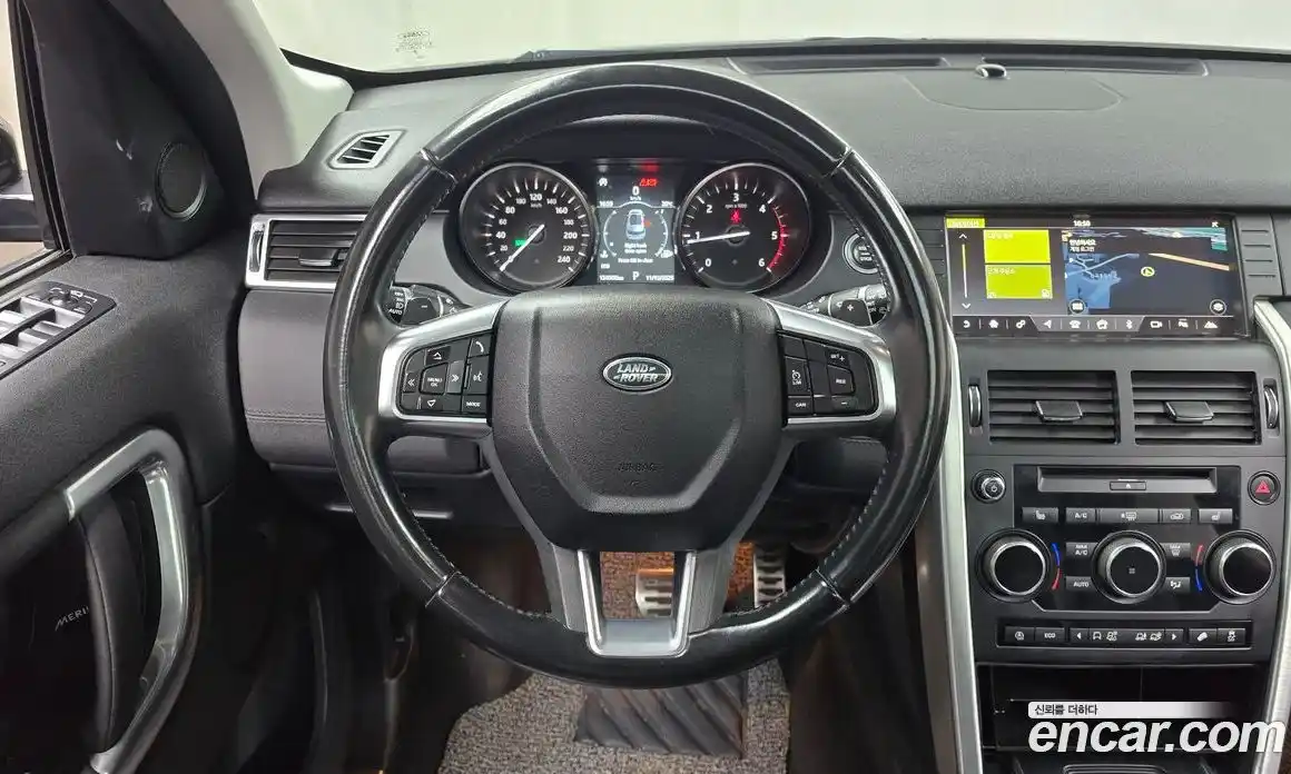 Land Rover Discovery Sport 2018 2.0 гидро в Москве № 166569, фото 13