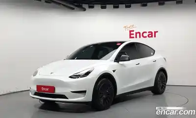 Tesla Model Y, 2023