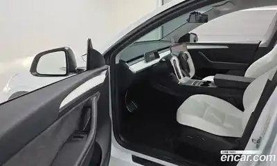 Tesla Model Y 2023 0.2 гидро в Москве № 167656, миниатюра 11