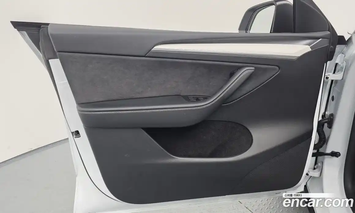 Tesla Model Y 2023 0.2 гидро в Москве № 167656, фото 19