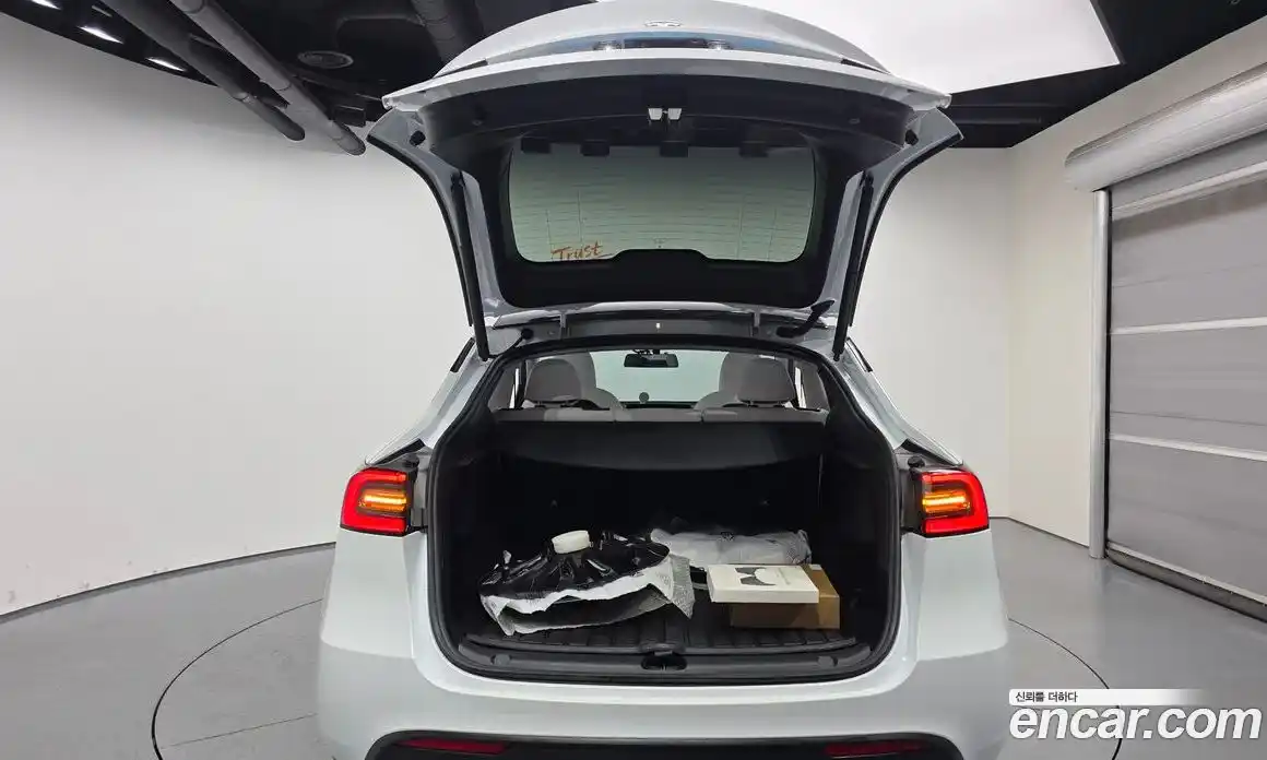 Tesla Model Y 2023 0.2 гидро в Москве № 167656, фото 20