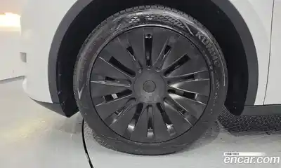 Tesla Model Y 2023 0.2 гидро в Москве № 167656, миниатюра 5