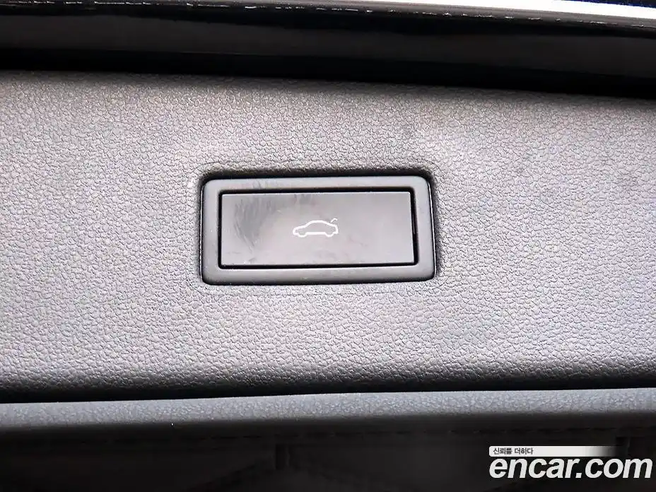 Volkswagen Tiguan 2023 2.0 гидро в Москве № 169175, фото 17