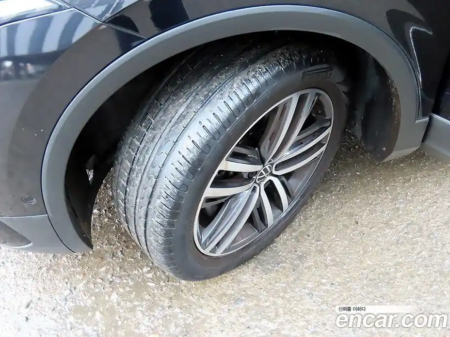 Volkswagen Tiguan 2023 2.0 гидро в Москве № 169175, фото 20