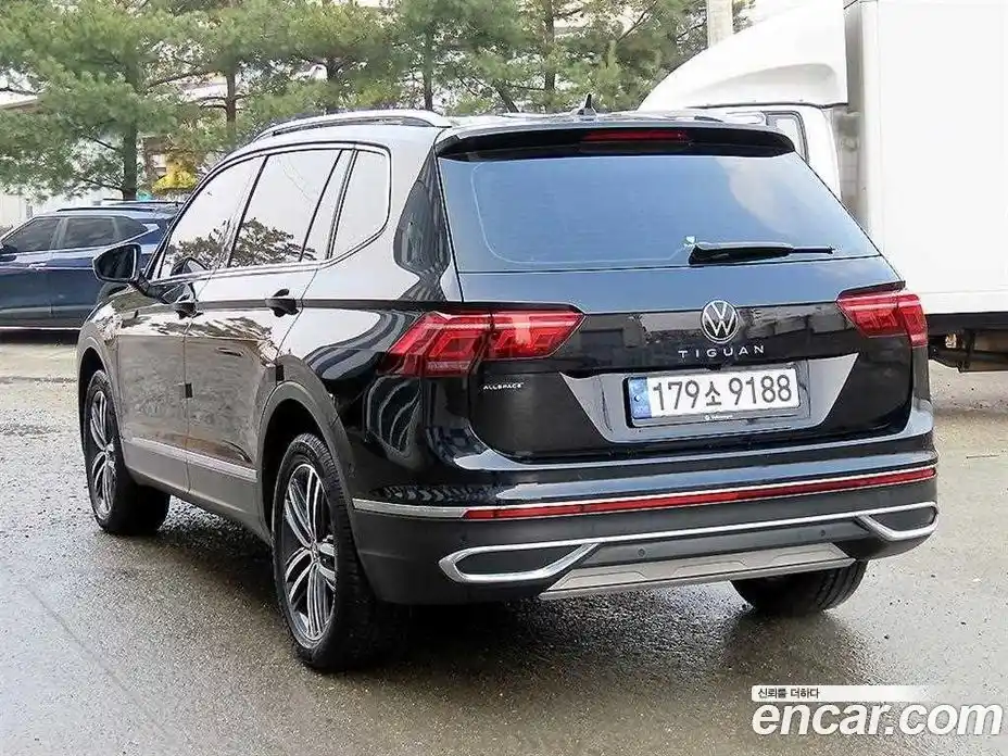 Volkswagen Tiguan 2023 2.0 гидро в Москве № 169175, фото 4