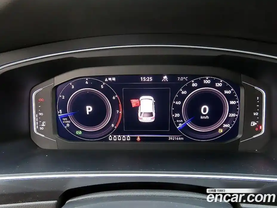 Volkswagen Tiguan 2023 2.0 гидро в Москве № 169175, фото 9