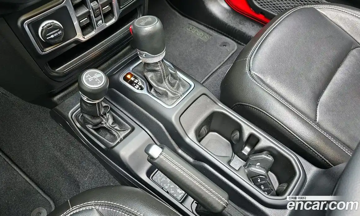 Jeep Wrangler 2023 2.0 гидро в Москве № 169519, фото 9