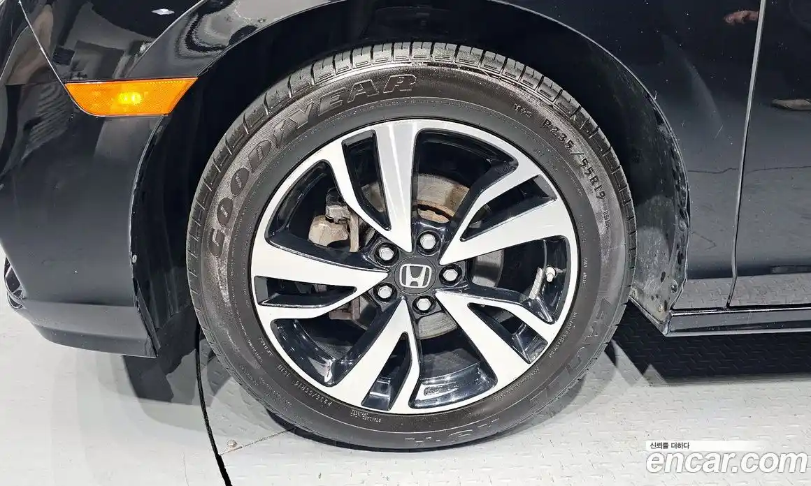 Honda Odyssey 2017 3.5 гидро в Москве № 170659, фото 5