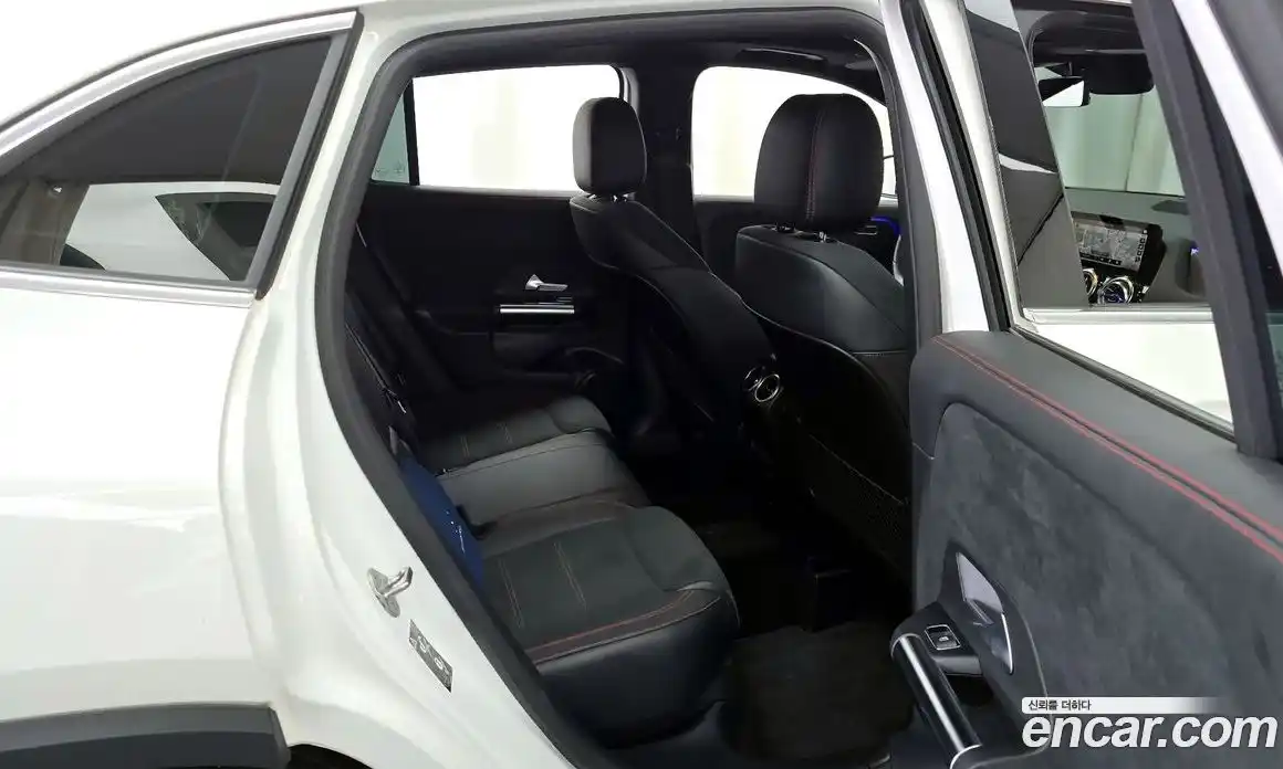 Mercedes-Benz GLA-Class 2022 2.0 гидро в Москве № 173480, фото 12