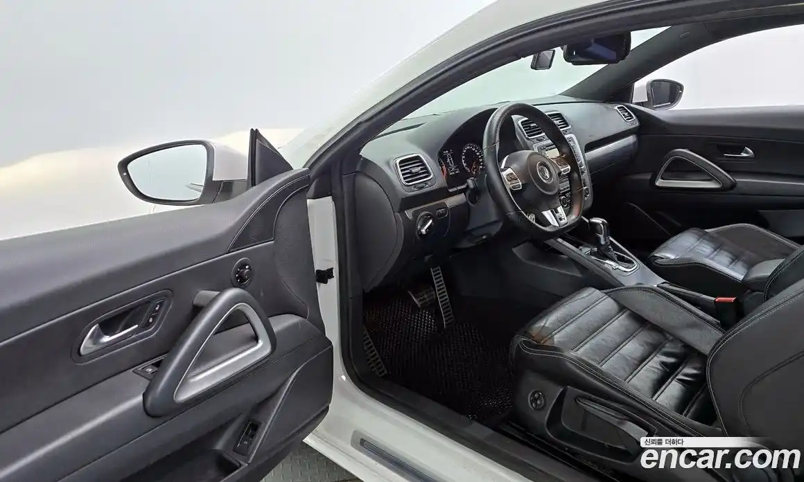 Volkswagen Scirocco 2012 2.0 гидро в Москве № 173564, фото 10