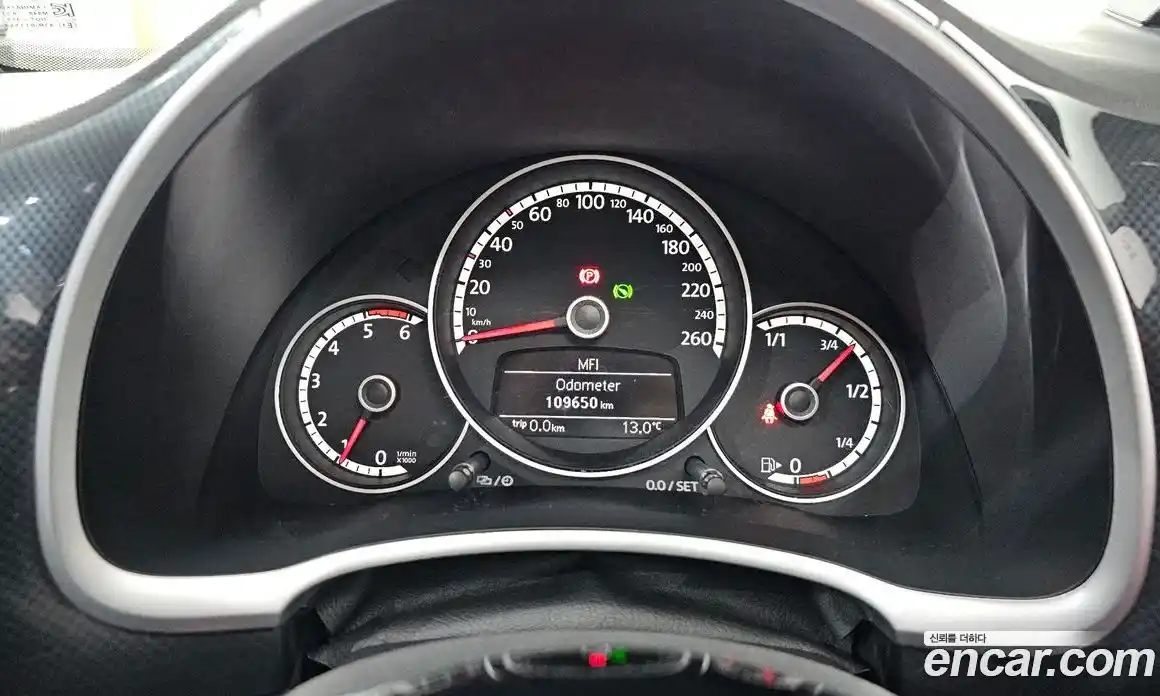 Volkswagen Beatle 2014 2.0 гидро в Москве № 187839, фото 7