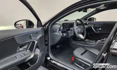 Mercedes-Benz A-Class 2025 2.0 гидро в Москве № 193546, миниатюра 10