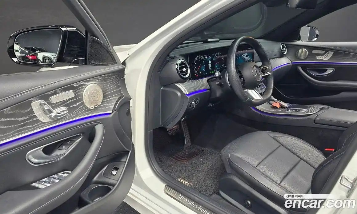 Mercedes-Benz E-Class 2023 2.0 гидро, фото 11