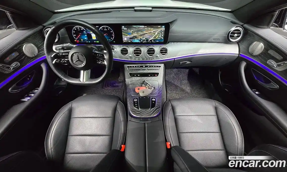 Mercedes-Benz E-Class 2023 2.0 гидро, фото 7