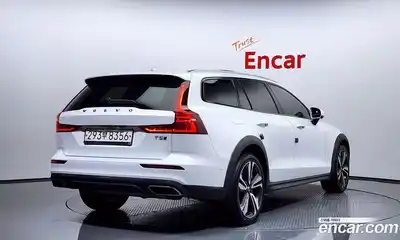 Volvo V60 2020 2.0 гидро в Москве № 197107, миниатюра 2