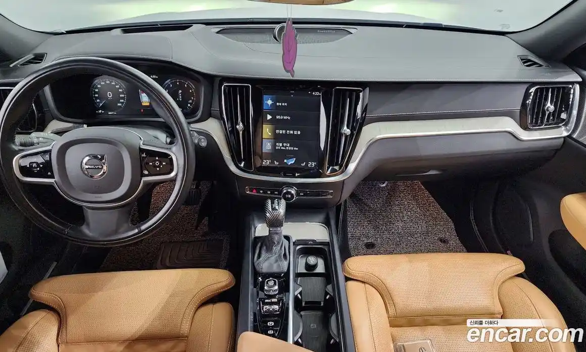 Volvo V60 2020 2.0 гидро в Москве № 197107, фото 7