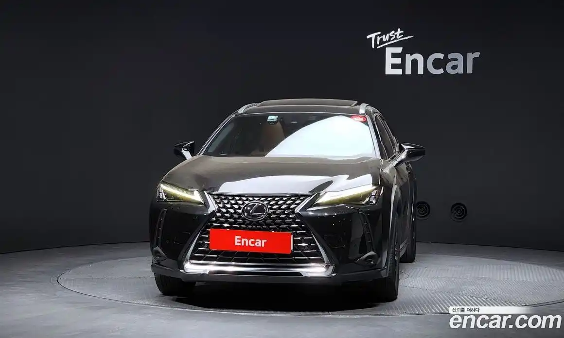 Lexus UX 2023 2.0 гидро в Москве № 198892, фото 3