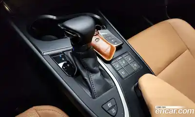 Lexus UX 2023 2.0 гидро в Москве № 198892, миниатюра 9