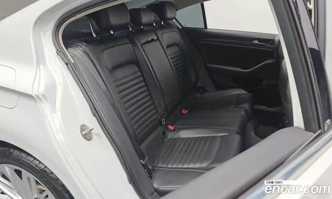 Volkswagen Passat 2018 2.0 гидро в Москве № 199300, фото 12