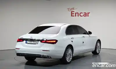 Mercedes-Benz E-Class 2023 2.0 гидро в Москве № 204850, миниатюра 2