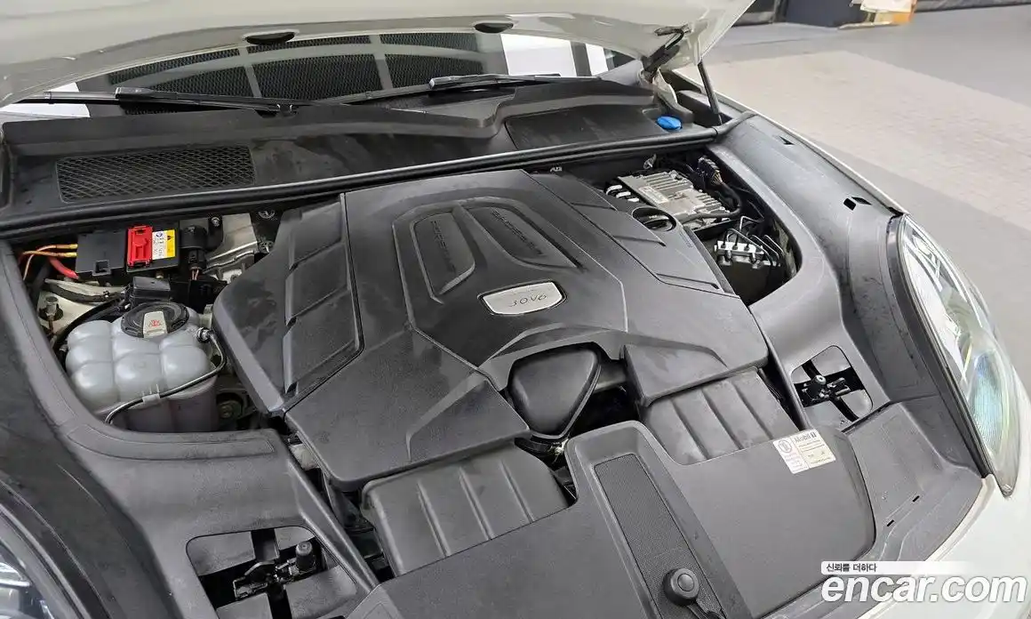Porsche Cayenne 2019 3.0 гидро в Москве № 213302, фото 6