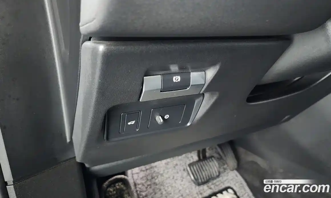 Land Rover Range-Rover Evoque 2020 2.0 гидро в Москве № 213335, фото 14