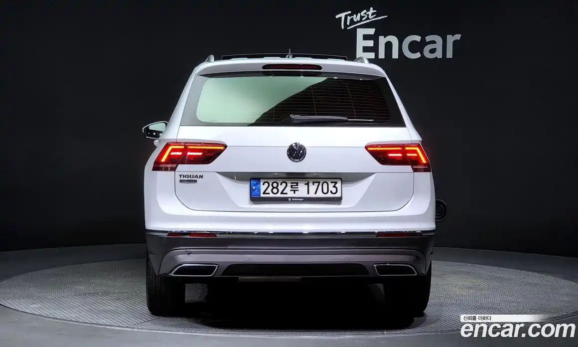Volkswagen Tiguan 2020 2.0 гидро в Москве № 215111, фото 4