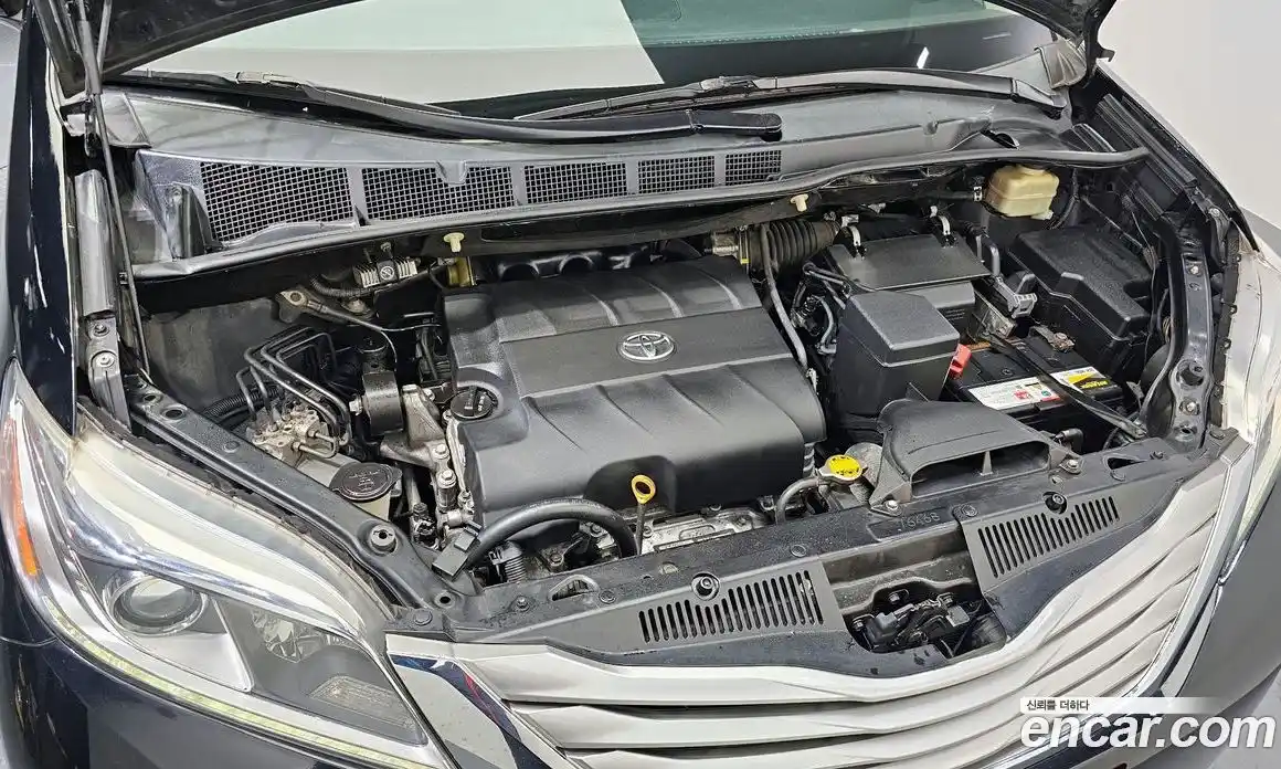 Toyota Sienna 2016 3.5 гидро в Москве № 215535, фото 6