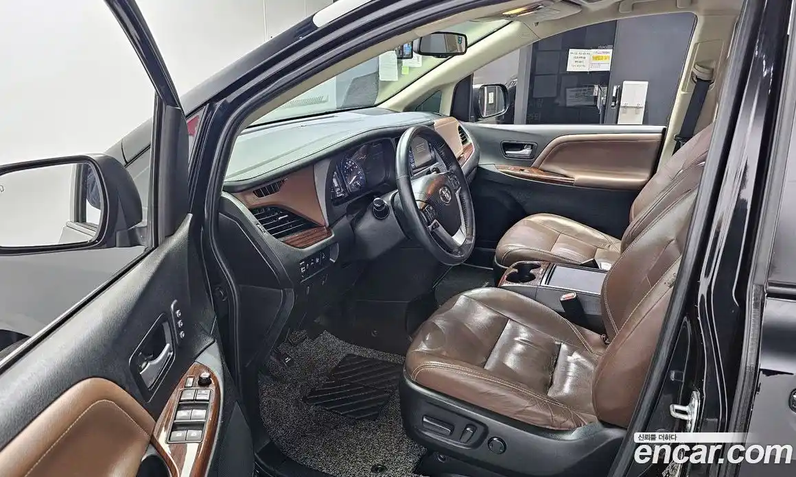Toyota Sienna 2016 3.5 гидро в Москве № 215535, фото 10