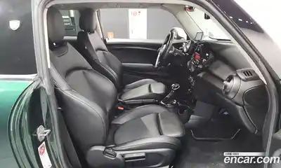 Mini Cooper 2014 1.5 гидро в Москве № 217356, миниатюра 11