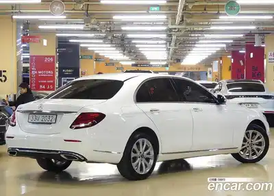 Mercedes-Benz E-Class 2017 2.0 гидро, миниатюра 3