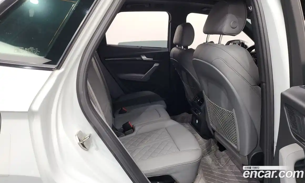 Audi SQ5 2020 3.0 гидро в Москве № 229792, фото 12
