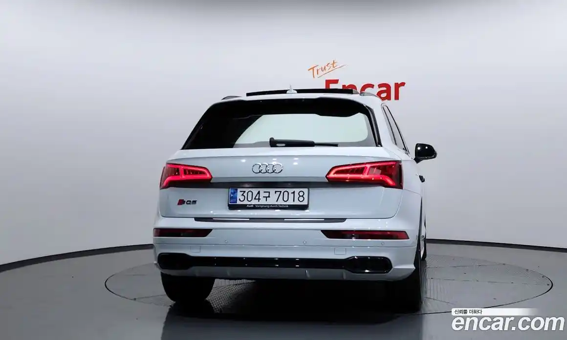 Audi SQ5 2020 3.0 гидро в Москве № 229792, фото 4