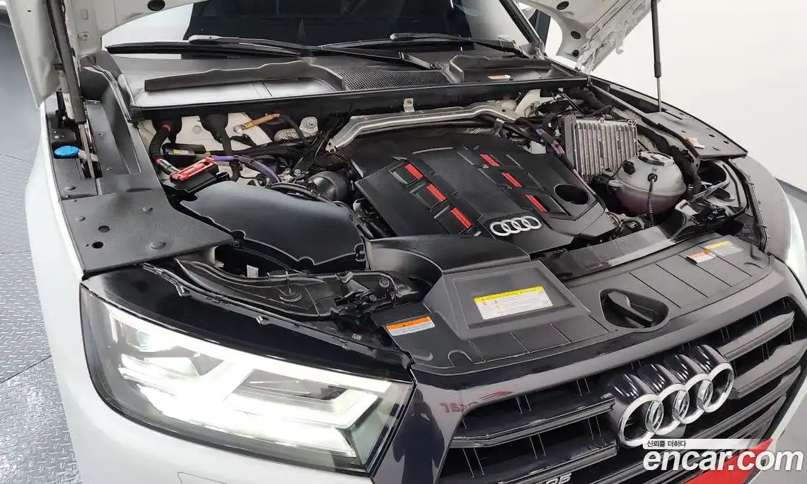 Audi SQ5 2020 3.0 гидро в Москве № 229792, фото 6