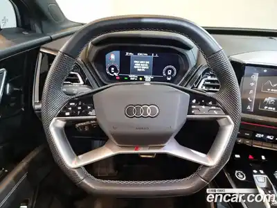 Audi Q4 e-tron 2023 0.4 гидро в Москве № 230300, миниатюра 11