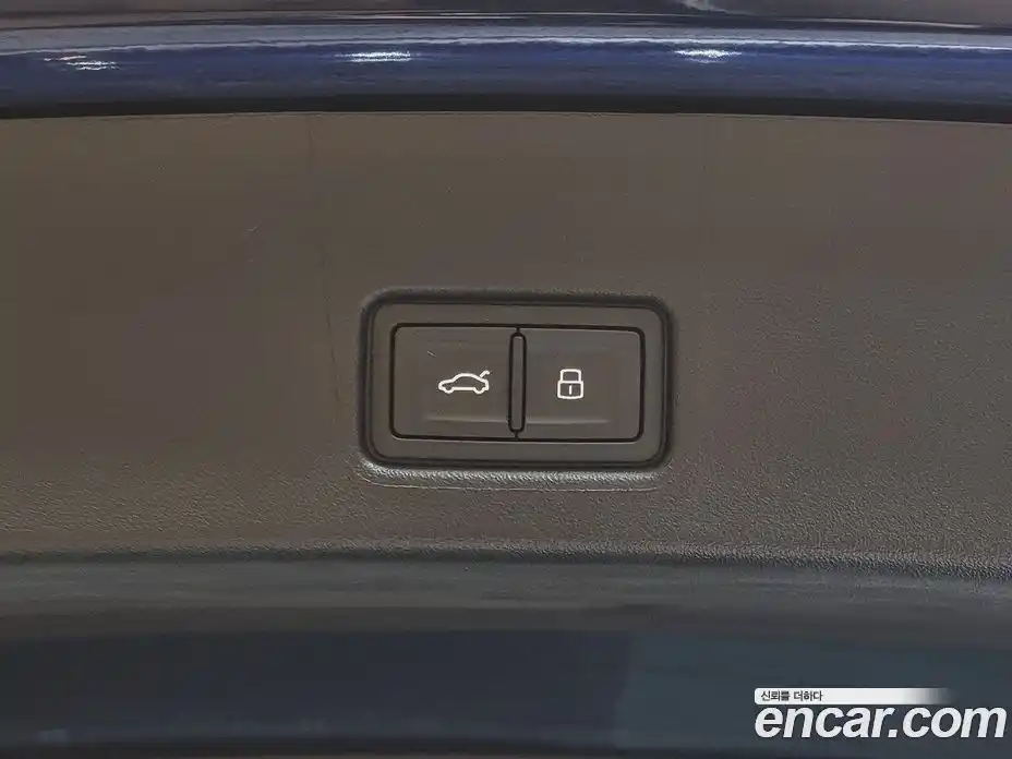Audi Q4 e-tron 2023 0.4 гидро в Москве № 230300, фото 14