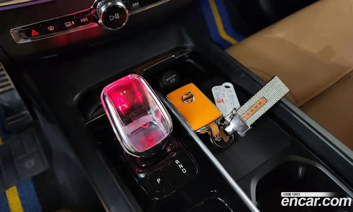 Volvo XC60 2022 2.0 гидро в Москве № 230465, фото 9