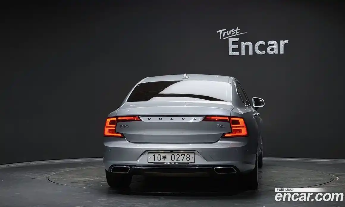 Volvo S90 2016 2.0 гидро в Москве № 230634, фото 4