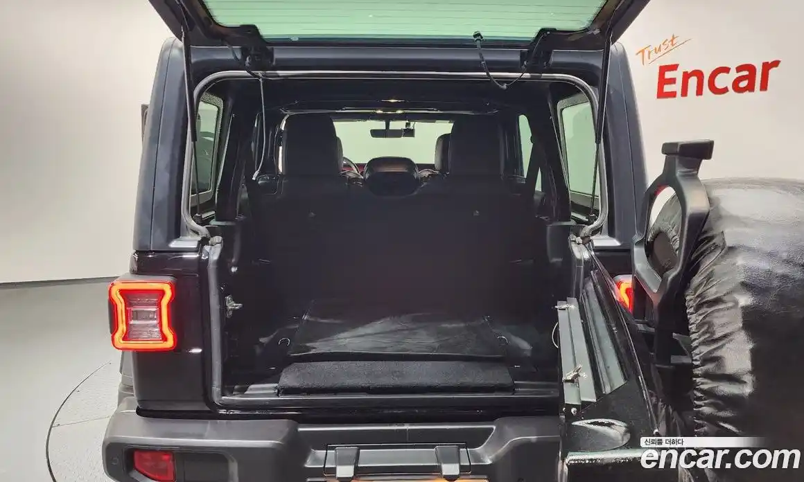 Jeep Wrangler 2021 2.0 гидро в Москве № 232515, фото 20
